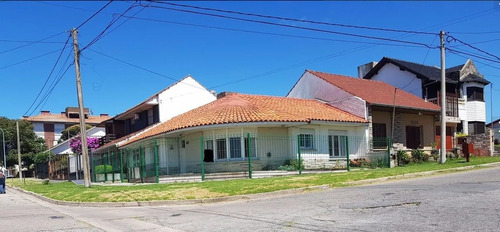 Casa En Venta En Punta Mogotes
