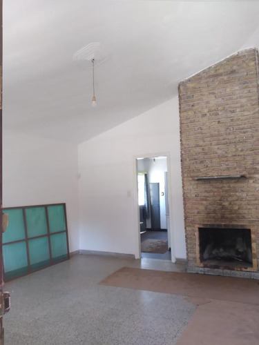 Casa En Venta 4 Dormitorios En Colon, Atencion Inversores !!!metros De Av Garzón, Buena Renta