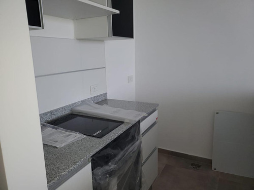 Departamento 1 Dormitorio En Alquiler, Rosario- Edificio Torre Arealis