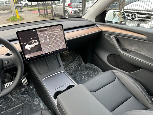 Tesla Model Y Performance Aleman