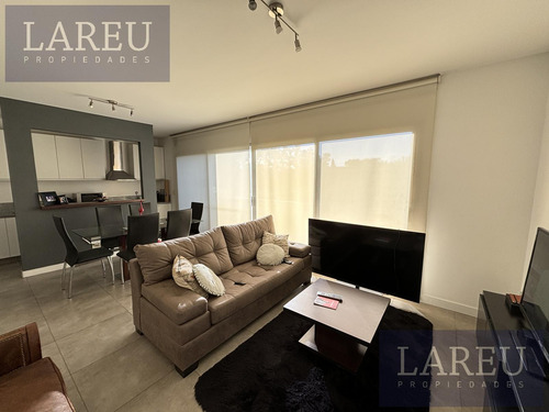 Departamento En Alquiler Amoblado En Bosque Alto