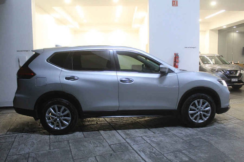 Imagen 8 de 15 de Nissan X Trail 2018 5p Sense 2 L4/2.5 Aut