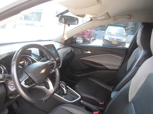 Chevrolet Onix 1.0T Premier Sedan At