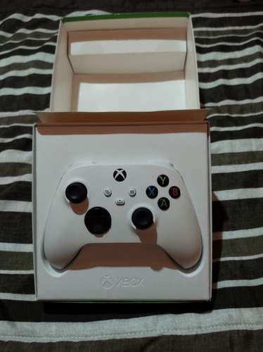 Control Inalámbrico Microsoft Xbox Series. X/s (Usado)