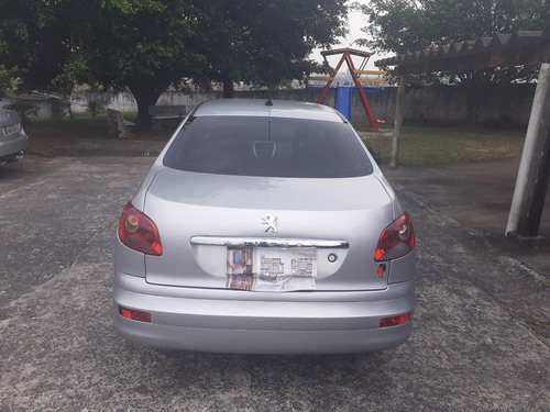 Peugeot 207 Sedan
