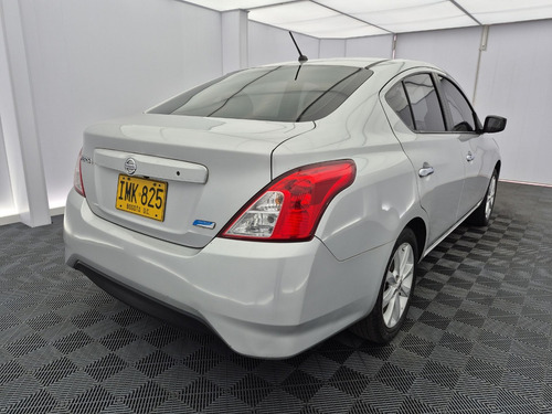Nissan Versa 1.6 Advance