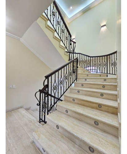 En Venta Penthouse En Res. La Tahona Baruta