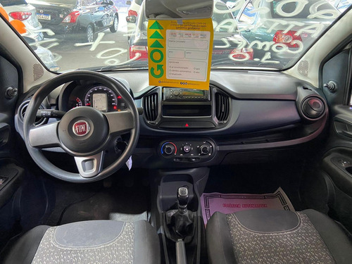 Fiat Uno Attractive 1.0 6v Flex 4 P