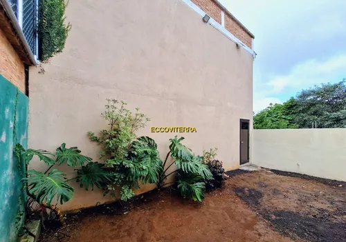 Vendo Moderno Apartamento, Dos Niveles, Dos Amplios Dormitorios, Incluye Area Para Jardin