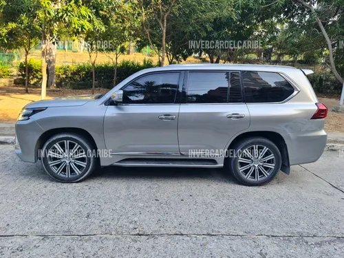 Lexus LX 5.7 570