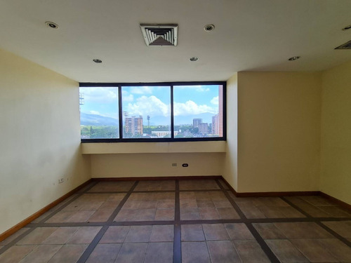 Imagen 3 de 9 de Oficina En Venta En Av Bolivar Liseth Varela 0414-4183728