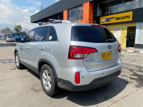 Imagen 8 de 25 de Kia Sorento Lx 2014