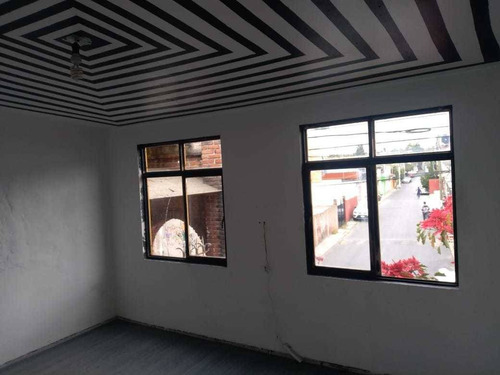 Imagen 8 de 14 de Casa Con Un Área Rentable De 104m2 Y Entrada Totalmente Independiente!