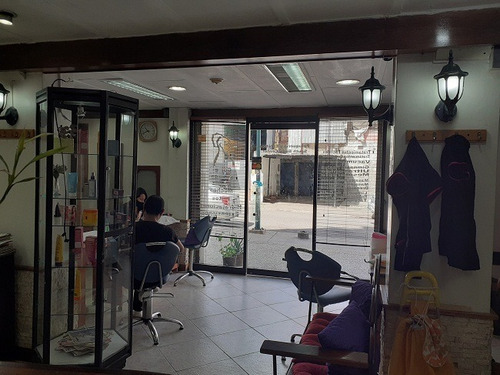 Fondo Comercio Peluqueria Con Mobiliario,7puestos De Trabajo, Las Acacias (cerca Av. Roosevelt)