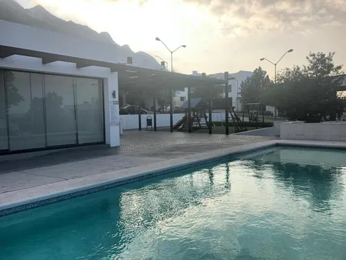 Casa En Renta Cumbres Madeira