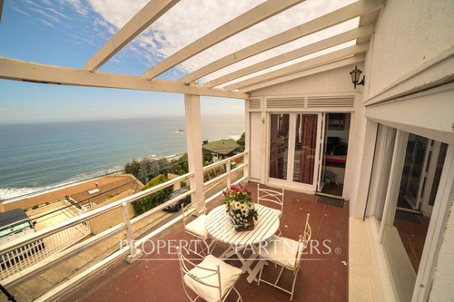Espectacular Casa En Reñaca, Ideal Para Inversioni...