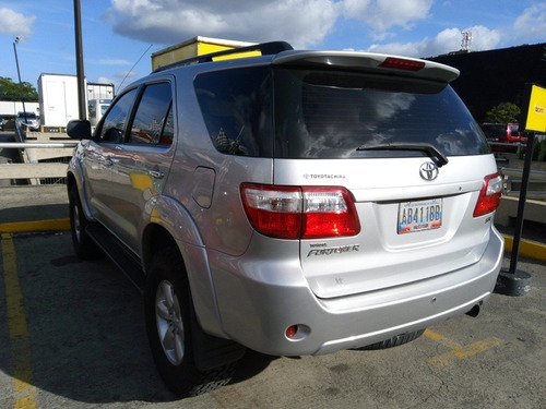 Imagen 4 de 14 de Toyota Fortuner