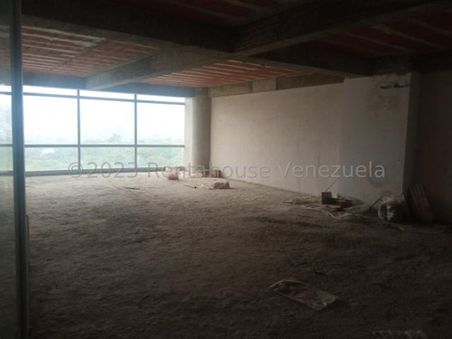 Oficina Comercial En Alquiler Mls #24-5774