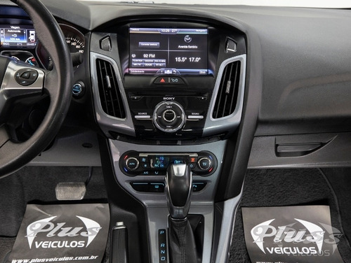Ford Focus Sedan 2.0 Titanium