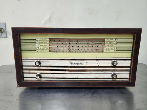 Rádio De Madeira Antigo Suzegani (Usado)