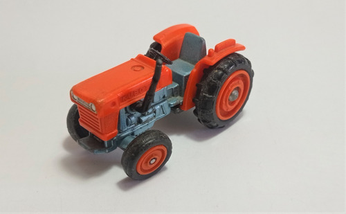 Tomica Tractor Kubota Nro 92 - Japan