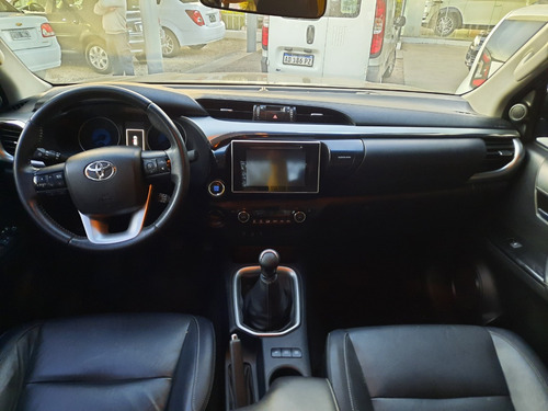 Toyota Hilux 2.8 Cd Srx 177cv 4x4