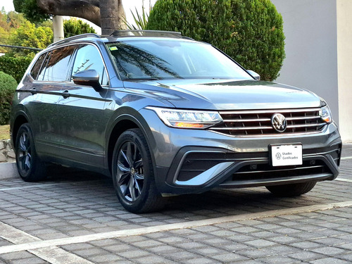 Volkswagen Tiguan 5p Comfortline L4/1.4/T Aut
