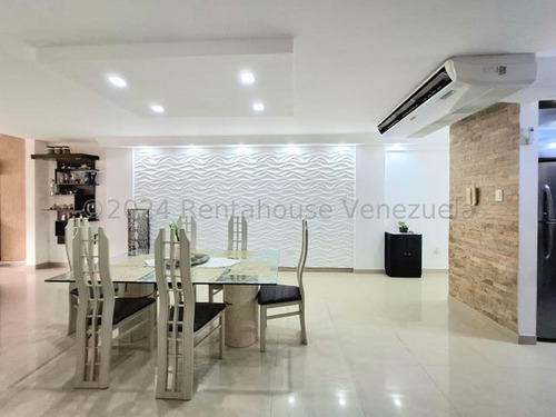 Vendo Apartamento Moderno, Amoblado En Plena Av. Caracas, El Limon 24-28983 More