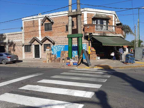 Imagen 4 de 14 de Local Con Vivienda En Venta En Ituzaingo Norte