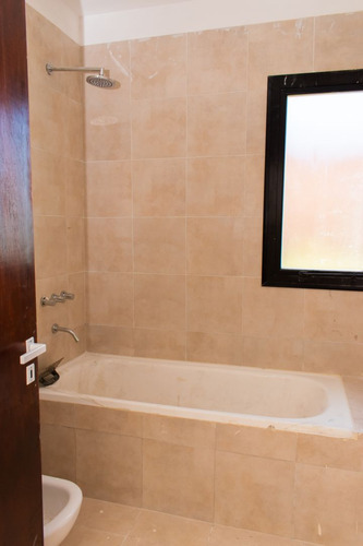 Casa En Venta En Las Quintas 2