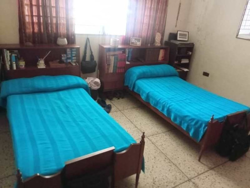 Imagen 12 de 12 de Casa En Venta En Urb El Bosque Andrews Rivero 04124959888