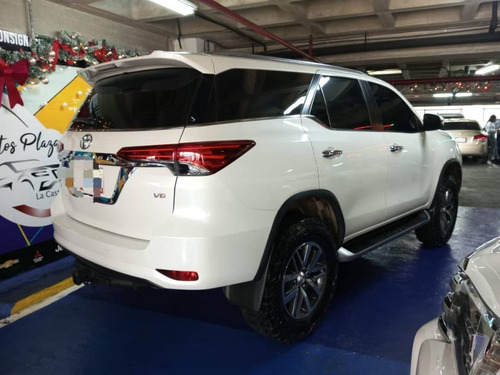 Imagen 2 de 8 de Toyota Fortuner Dubai Vxr 2018