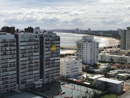 Espectacular Unidad Única En Las Mejores Torres De Punta!!! Penthouse De Primera!-ref:5