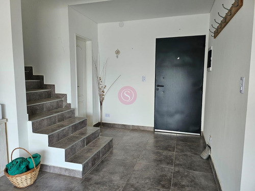 Casa En Venta En Acacias Blancas, Maquinista F. Savio, Escobar