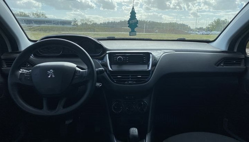 Peugeot 208 Active 1.2 2016