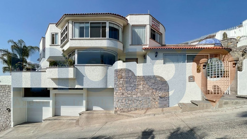Imagen 4 de 30 de Casa En Venta En Privada Arboledas En Zona Diamante (oportun
