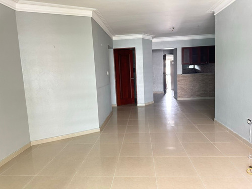 Vendo Apartamento En Los Prados De 2 Niveles Tipo Penthouse