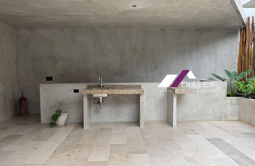 Venta Departamento Amueblado En Aldea Zama, Tulum - 2 Recámaras | ?2 ½ Baños | 186 M2