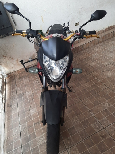Imagem 1 de 8 de Honda Cb300