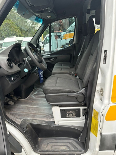 Mercedes-Benz Sprinter Furgão 2.2 314 Street Cdi Longo Teto Alto 10,5m3 5p 6 marchas