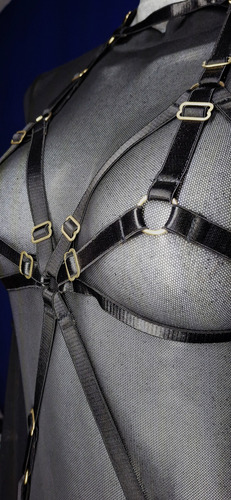 Lencería Arnés Cuerpo Completo Ajustable Harness Fino Negro Lisa Mediana