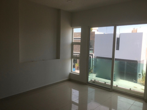 Imagen 7 de 14 de Casa En Venta Nueva Irapuato Vigilancia Las 24 Hrs 24 Hrs
