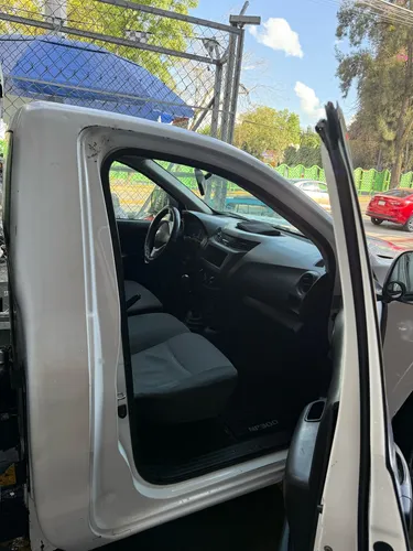 Nissan NP300 2.5 Chasis Cabina Dh Aa Pack Seg Mt