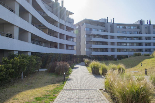 Imagen 3 de 18 de Departamento En Venta De Dos Ambientes En Civis, Tortugas