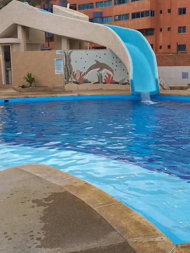 Imagen 2 de 16 de Fernando Guerrero Vende Apartamento En Tucacas Residencia Guaruja