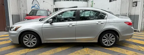 Honda Accord EXL sedan at