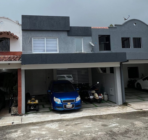 Casa En Pueblo Nuevo Urb. San Bernardino