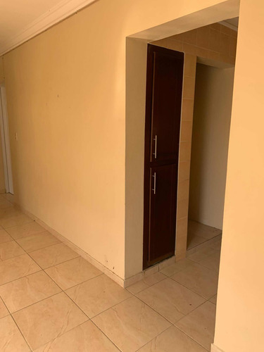 Imagen 5 de 12 de Alquilo Apartmentos En Segundo Nivel En La Carretera Mella