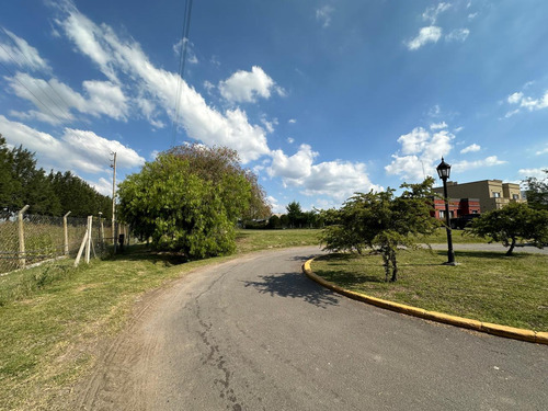 Lote 800 M2 - Barrio Santa Rita