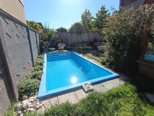 Hermosa Casa, Frente A Colegio Pumahue, 3d+2 Salas E.+4b+2es